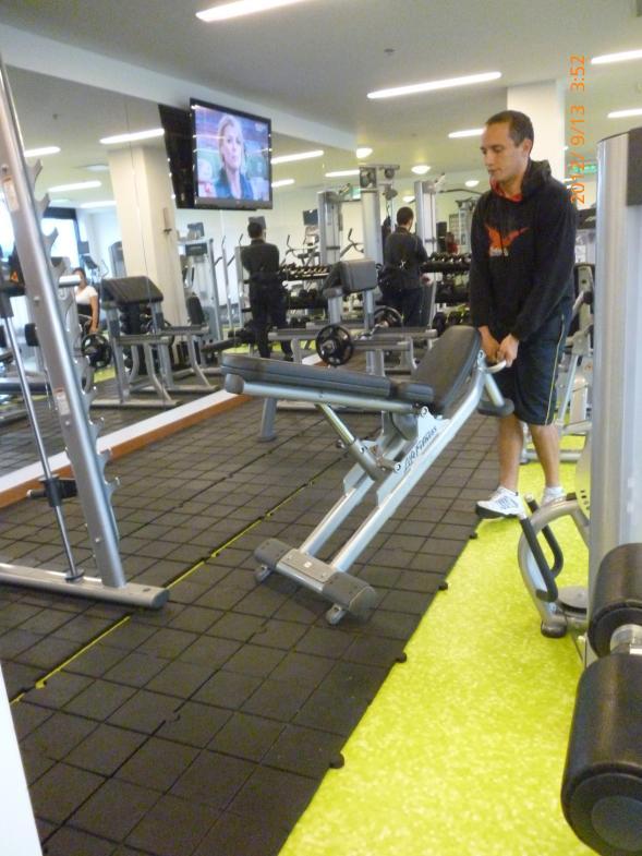 Piso gym para areas de pesas en baldosa de 50x50 liso